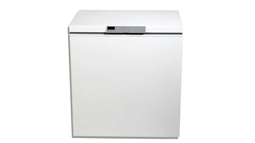 Chest and upright freezers